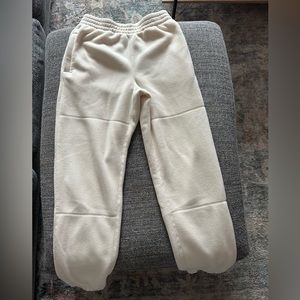 TNA Cozy Fleece Perfect Jogger Cream Sweatpants